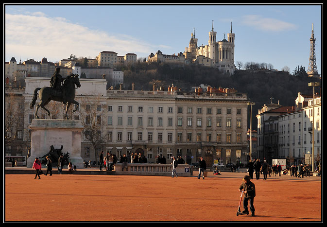 Place Bellecour-Janv09-01